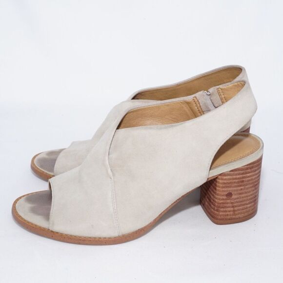 Gianni Bini Outta Town Beige Suede Peep Toe Slingback Heels, Size 6 - Picture 8 of 8